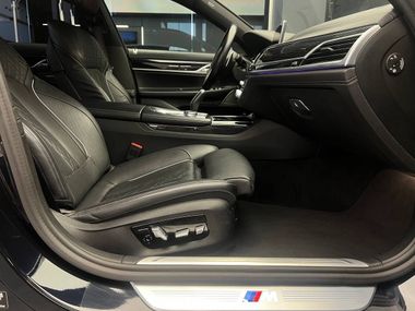 BMW 7 серия 2021 года, 91 780 км - вид 30