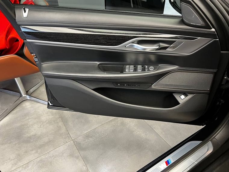 BMW 7 серия 2021 года, 91 780 км - вид 18