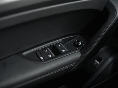 Audi Q5L 2023 года, 5 498 км - вид 13