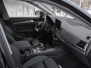Audi Q5L 2023 года, 5 498 км - вид 20