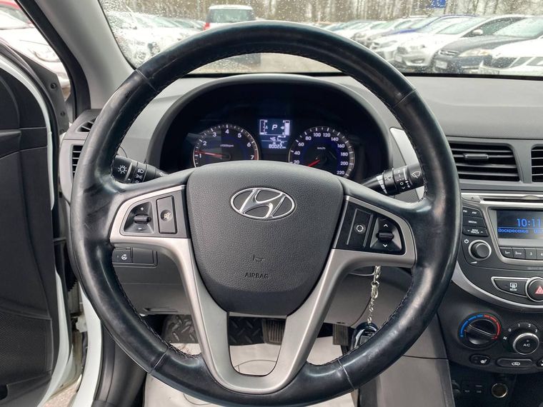 Hyundai Solaris 2016 года, 79 799 км - вид 9