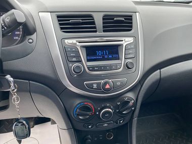 Hyundai Solaris 2016 года, 79 799 км - вид 10