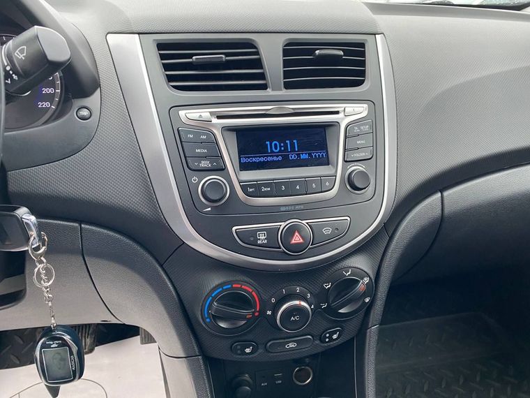 Hyundai Solaris 2016 года, 79 799 км - вид 10