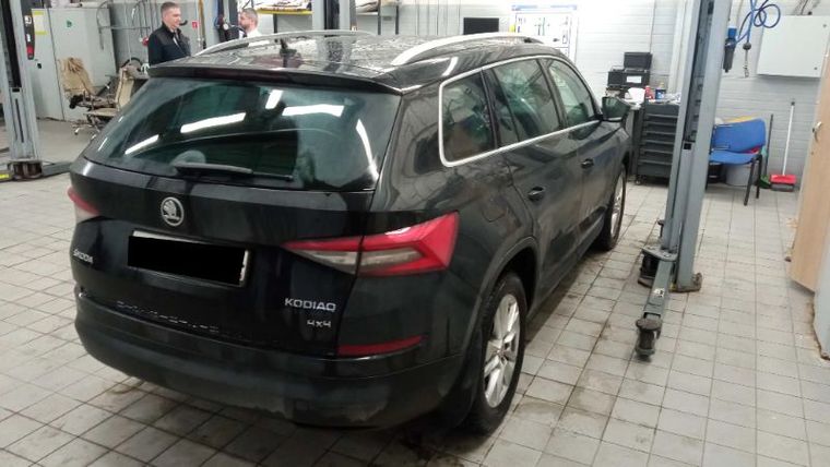 Skoda Kodiaq 2018 года, 215 000 км - вид 3
