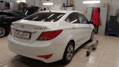 Hyundai Solaris 2015 года, 136 474 км - вид 3