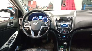 Hyundai Solaris 2015 года, 136 474 км - вид 5