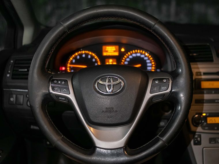 Toyota Avensis 2010 года, 340 000 км - вид 6