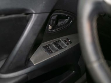 Toyota Avensis 2010 года, 340 000 км - вид 10