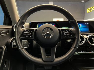 Mercedes-Benz A-класс 2020 года, 66 210 км - вид 7