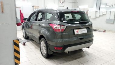 Ford Kuga 2018 года, 104 300 км - вид 4