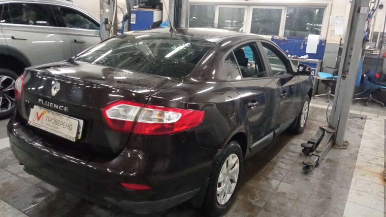 Renault Fluence 2014 года, 224 661 км - вид 3