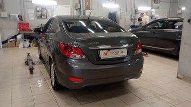 Hyundai Solaris 2012 года, 192 527 км - вид 4