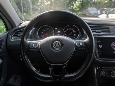 Volkswagen Tiguan 2020 года, 85 000 км - вид 6
