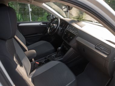 Volkswagen Tiguan 2020 года, 85 000 км - вид 13