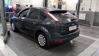 Ford Focus 2011 года, 190 000 км - вид 4
