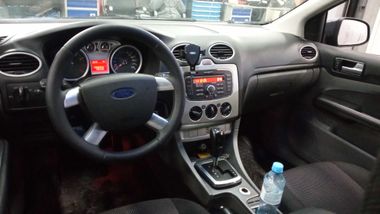 Ford Focus 2011 года, 190 000 км - вид 5