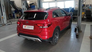 KIA Rio X-Line 2019 года, 81 345 км - вид 3