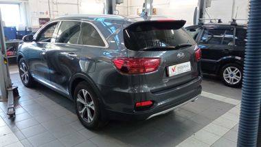 KIA Sorento 2018 года, 99 400 км - вид 4