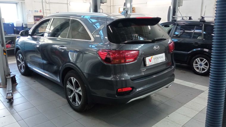 KIA Sorento 2018 года, 99 400 км - вид 4