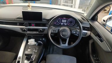 Audi A4 2019 года, 97 076 км - вид 5