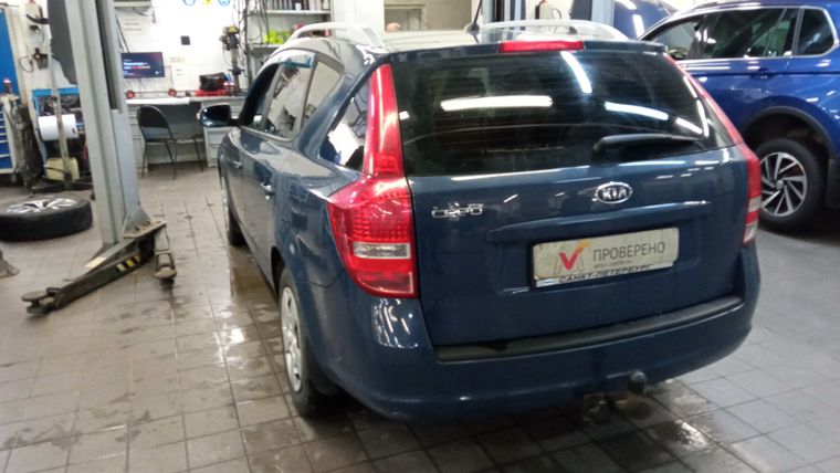 KIA Ceed 2011 года, 193 500 км - вид 4