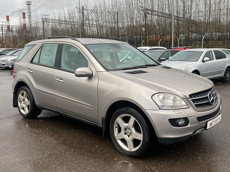 Mercedes-Benz M-класс 2006 года, 372 999 км - вид 3