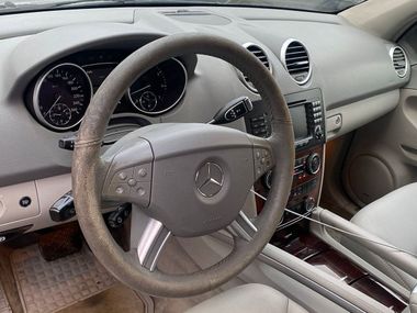 Mercedes-Benz M-класс 2006 года, 372 999 км - вид 10