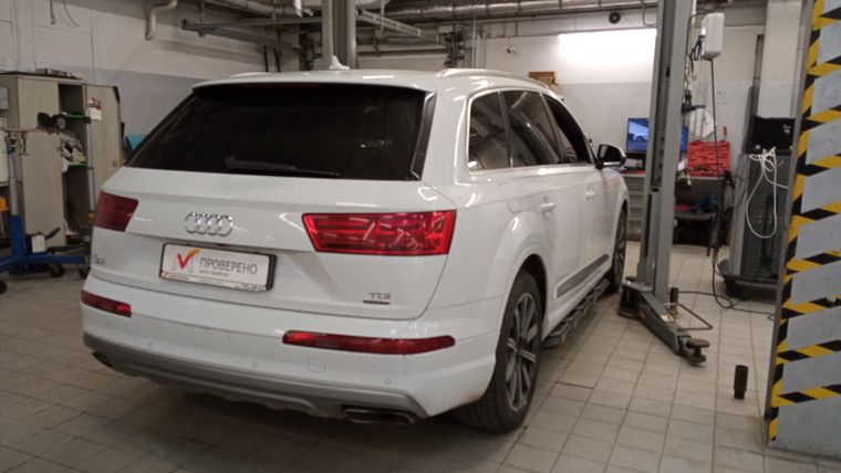 Audi Q7 2015 года, 255 143 км - вид 3