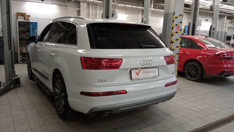 Audi Q7 2015 года, 255 143 км - вид 4