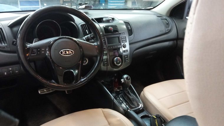 KIA Cerato 2012 года, 99 152 км - вид 5