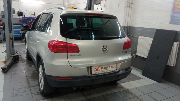 Volkswagen Tiguan 2012 года, 169 827 км - вид 4