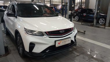 Белый Geely Coolray 2021 года | VIN 439220
