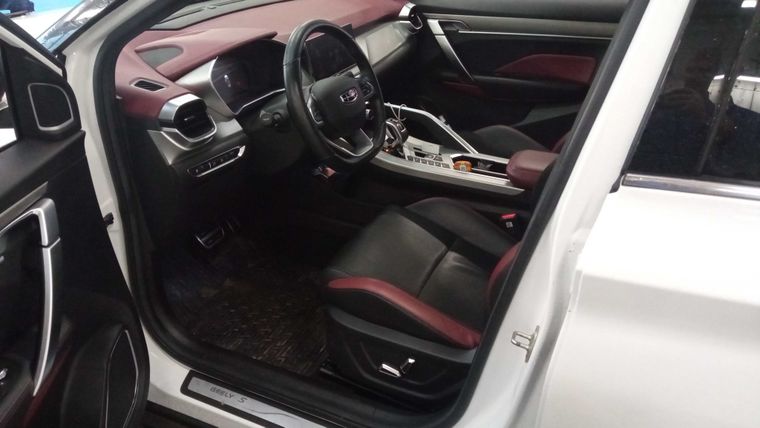 Geely Coolray 2021 года, 78 300 км - вид 5