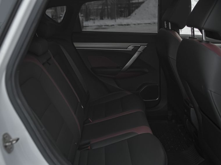 Geely Coolray 2021 года, 78 300 км - вид 11