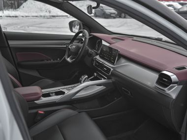 Geely Coolray 2021 года, 78 300 км - вид 13