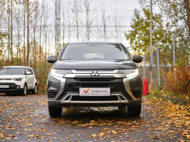 Mitsubishi Outlander 2019 года, 171 000 км - вид 3