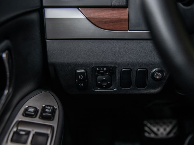 Mitsubishi Pajero 2007 года, 313 820 км - вид 11