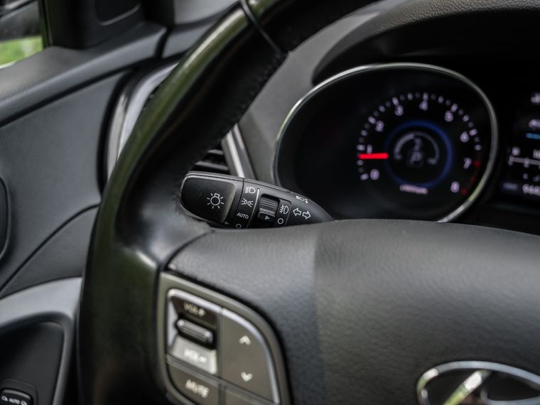 Hyundai Santa Fe 2012 года, 94 365 км - вид 6