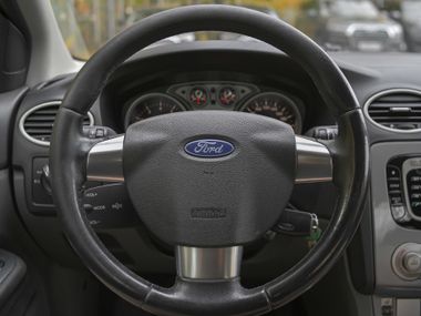 Ford Focus 2011 года, 163 886 км - вид 6