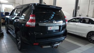 Toyota Land Cruiser Prado 2017 года, 176 740 км - вид 4