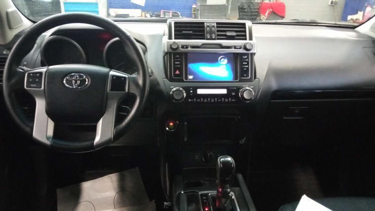 Toyota Land Cruiser Prado 2017 года, 176 740 км - вид 5