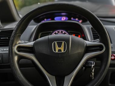 Honda Civic 2008 года, 189 521 км - вид 6