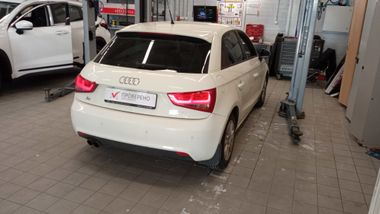 Audi A1 2012 года, 175 000 км - вид 3