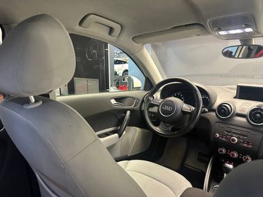 Audi A1 2012 года, 176 266 км - вид 16