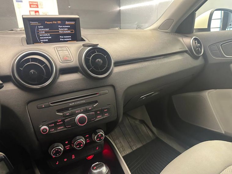 Audi A1 2012 года, 176 266 км - вид 8