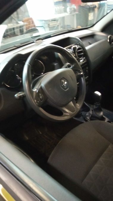 Renault Duster 2017 года, 120 000 км - вид 5