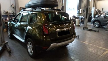 Renault Duster 2017 года, 120 000 км - вид 4