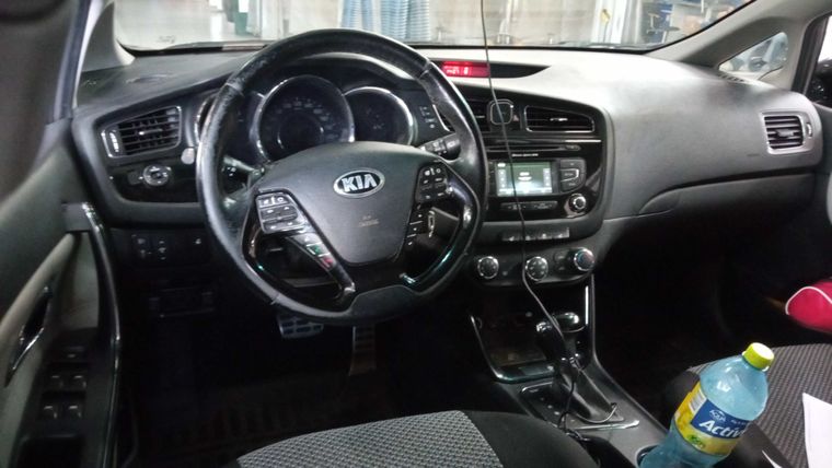 Kia Ceed 2014 года, 223 805 км - вид 5