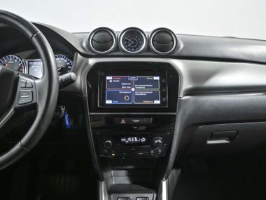 Suzuki Vitara 2016 года, 131 900 км - вид 10