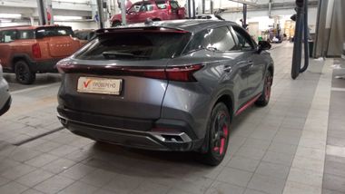 Omoda C5 2022 года, 45 967 км - вид 3